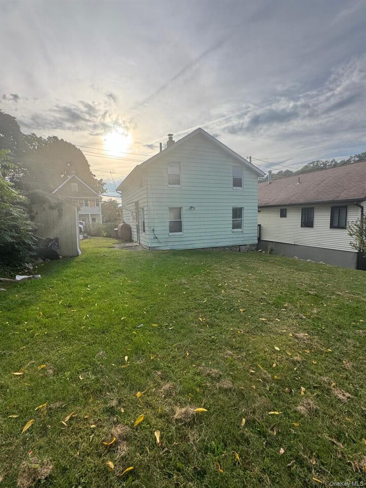 Property Photo:  5 Grant Avenue  NY 10566 