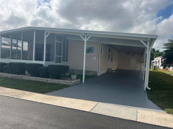 Property Photo: 727 Sugar Palm Street FL 33778