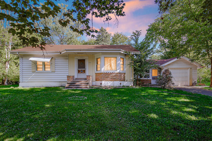 Property Photo: 12555 S 76th Avenue IL 60463