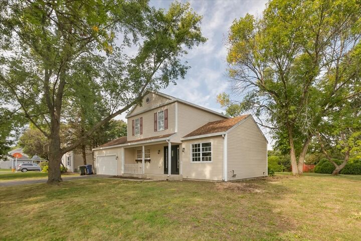 Property Photo:  2042 University Drive  IL 60565 