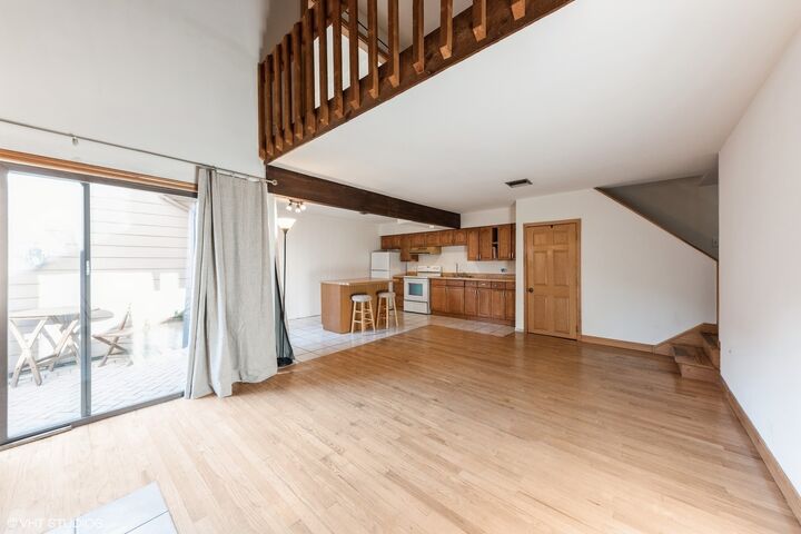 Property Photo:  3341 Beacon Street 32  IL 60064 