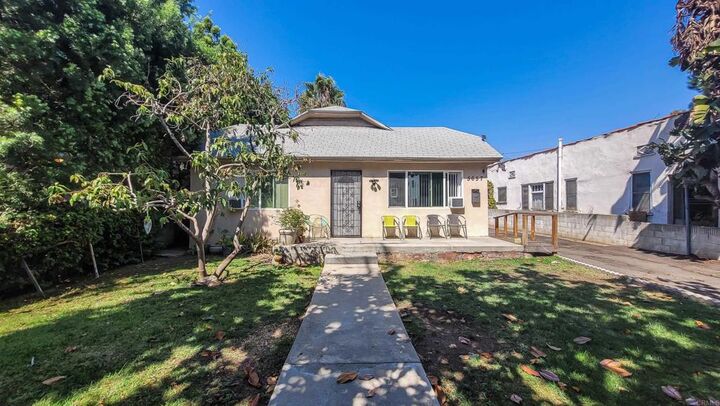 5657 Fountain Avenue  Los Angeles CA 90028 photo