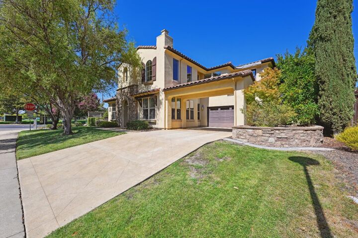 Property Photo:  300 Katarina Lane  CA 95630 