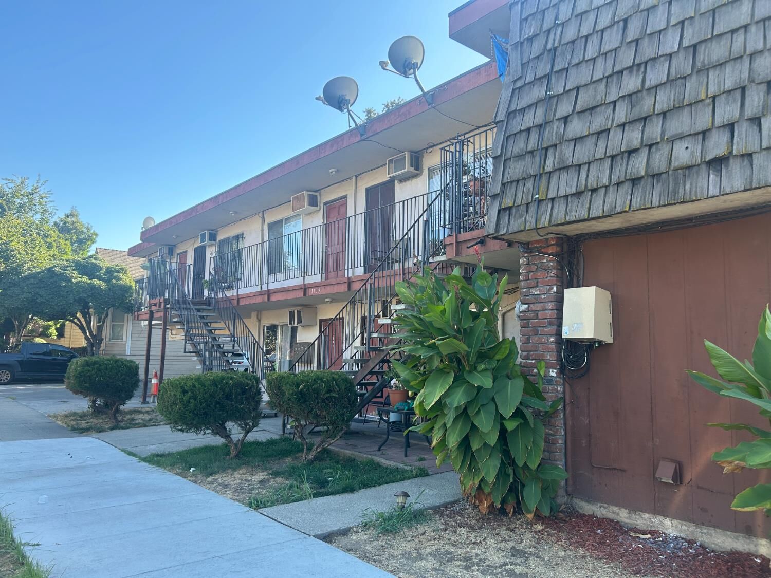 Property Photo:  1135 N Sutter Street  CA 95202 