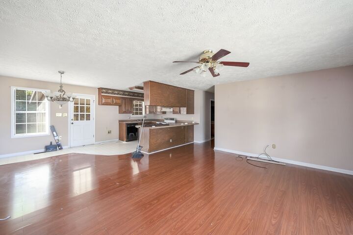 Property Photo:  62 Beth Pl  TN 38305 