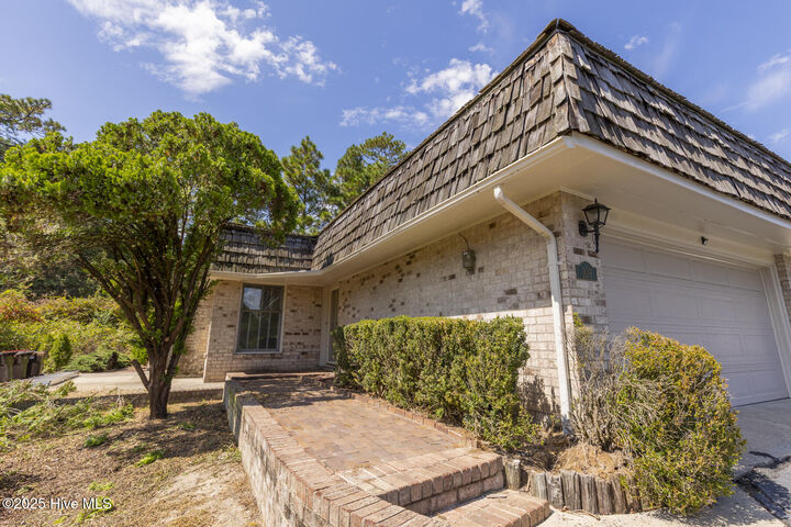 Property Photo:  109 Wimbledon Drive  NC 28374 