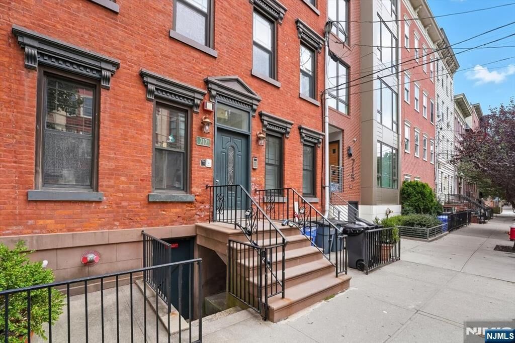 Property Photo:  717 Adams Street 4R  NJ 07030