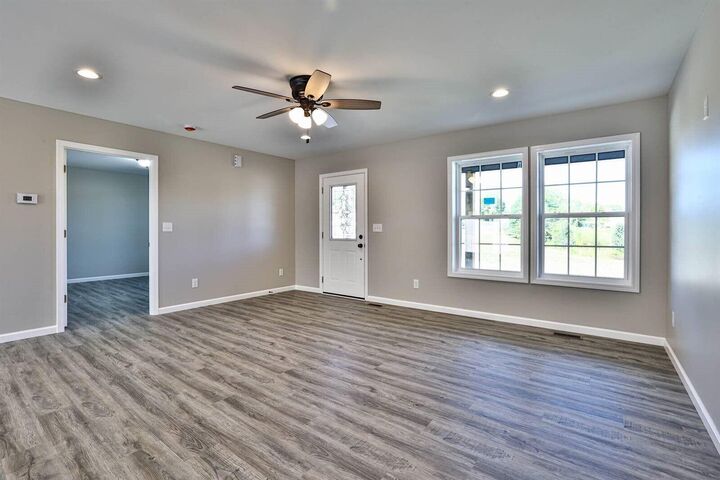 Property Photo:  155 Willow Pointe Drive  KY 41046 
