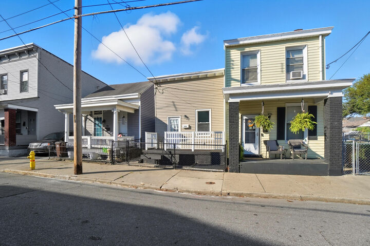Property Photo:  926 Putnam Street  KY 41071 
