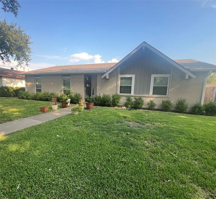 Photo de la propriété:  458 Thistle Drive  TX 75043 