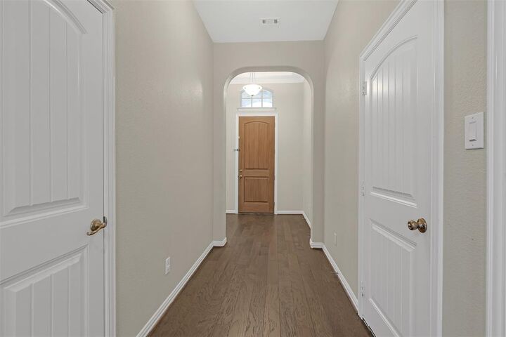 Property Photo:  125 Gill Point Lane  TX 76008 