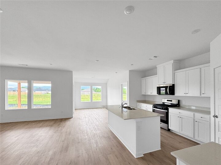 Property Photo:  373 Florida Avenue  AR 72730 