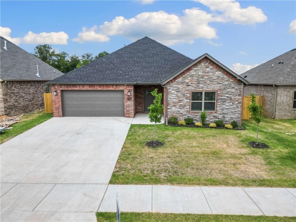 Property Photo: 7302 SW Walnut Grove AR 72713