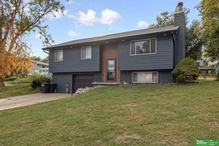 Property Photo:  3804 N 211 Street  NE 68022 