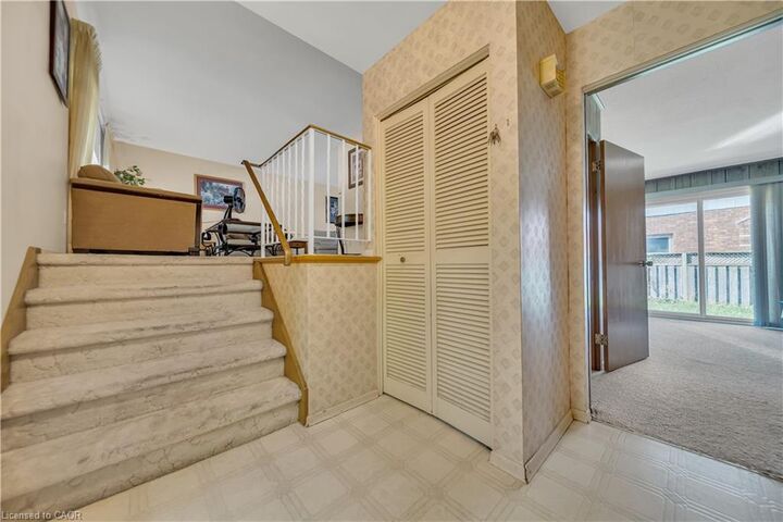 Property Photo:  395 Mossom Place  ON N2K 2G7 