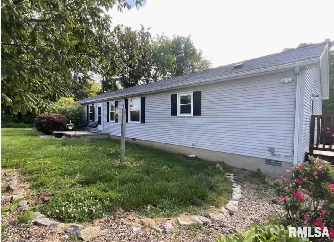 Property Photo: 18930 County Highway 18 Street IL 62801
