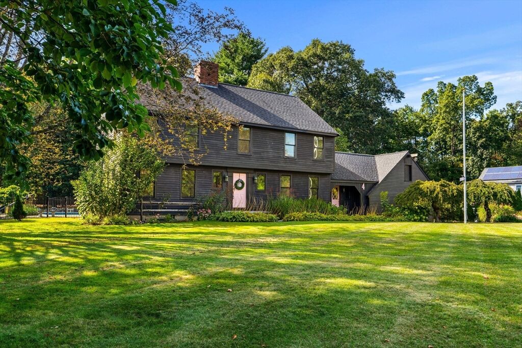 Property Photo:  4 Buchan Road  MA 01810 