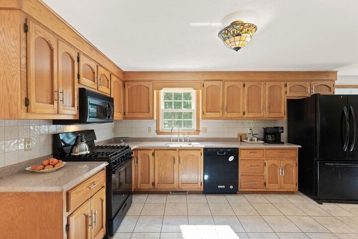 Property Photo: 40 Agostino Dr MA 01887