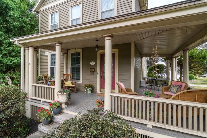 Property Photo:  64 Park Ave  MA 01760 