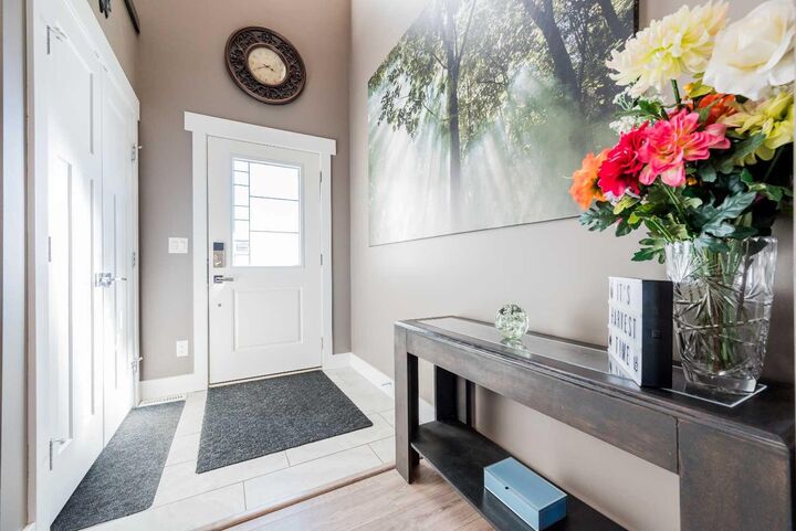 Property Photo:  10114 87 Street  AB T8X 0M5 