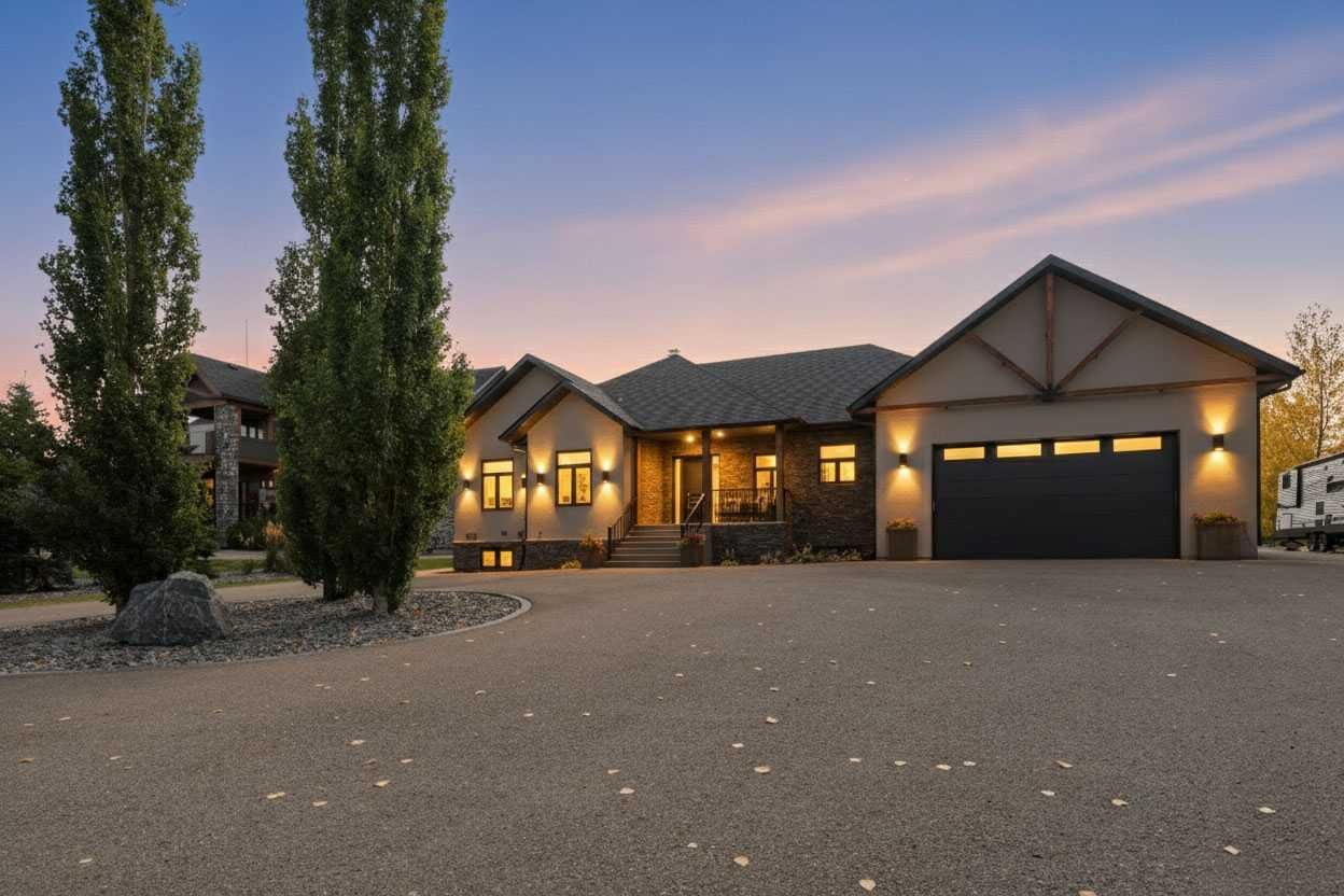 Property Photo:  26540 Highway 11 83  AB T4E 1A3 