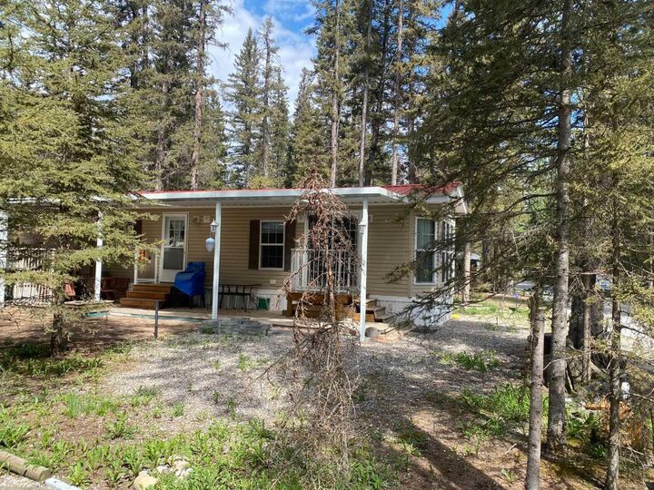 Property Photo: 45 Timber Trail AB T0M 1X0