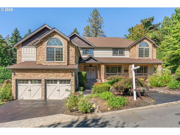 6145 SW Sweetbriar Ct  Portland OR 97221 photo
