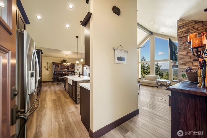 Property Photo:  2200 E Webb Hill Road  WA 98592 