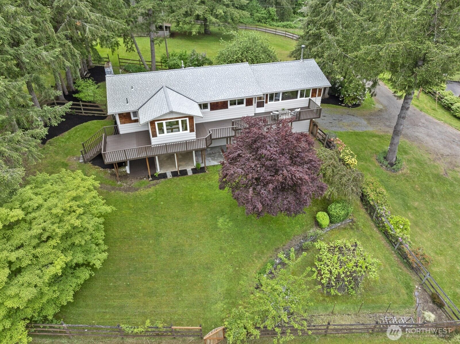 Property Photo:  30911 SE 43rd Court  WA 98024 