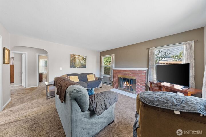 Property Photo:  1612 N Stevens Street  WA 98406 