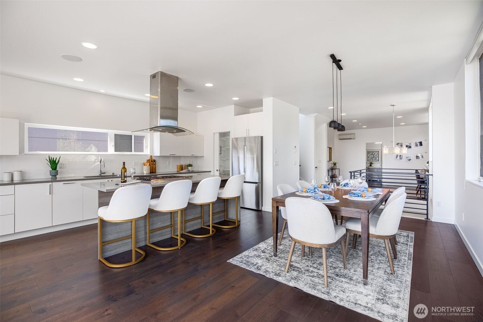 Property Photo: 5151 S Frontenac Street WA 98118