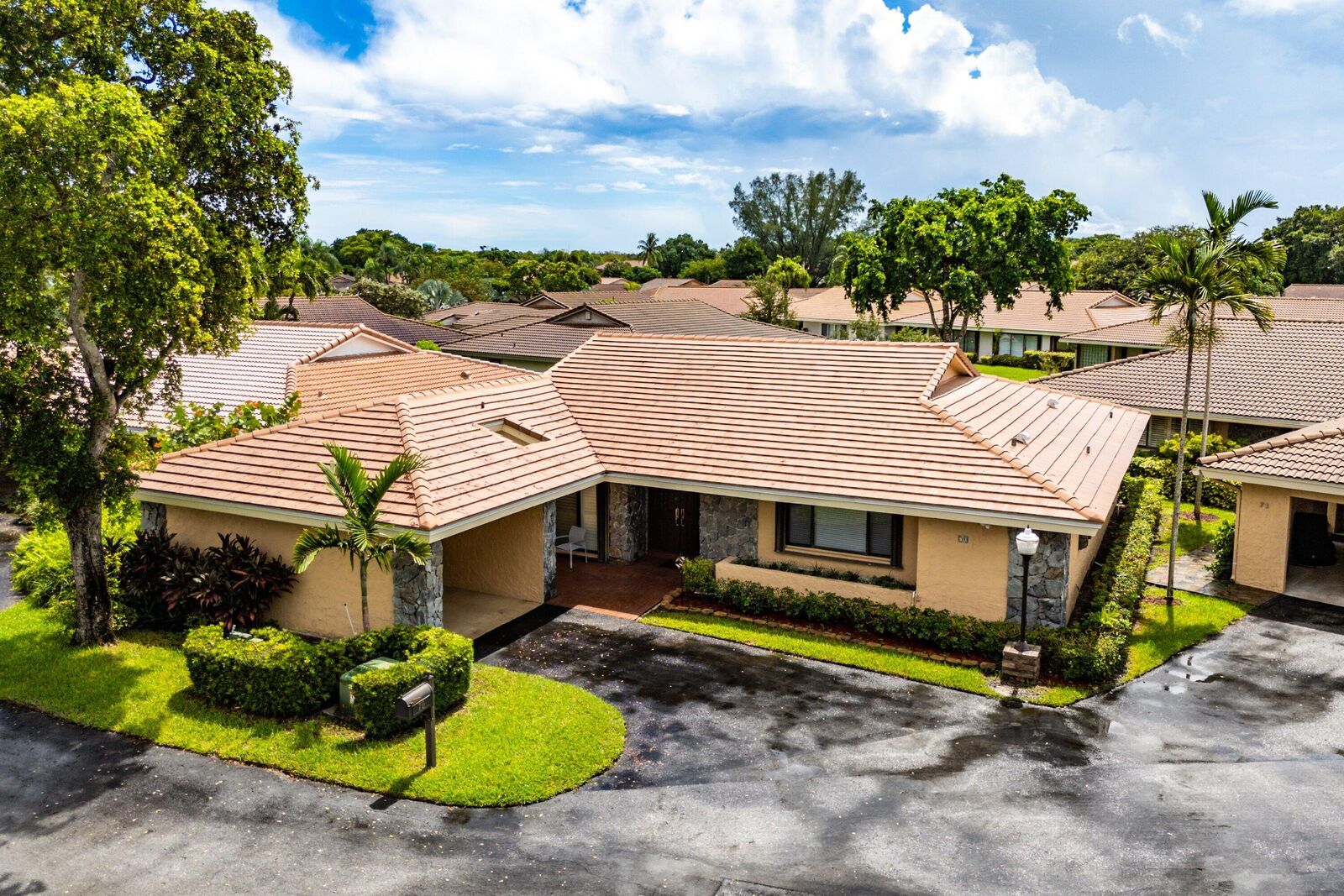 Property Photo:  3650 N 36th Avenue 70  FL 33021 