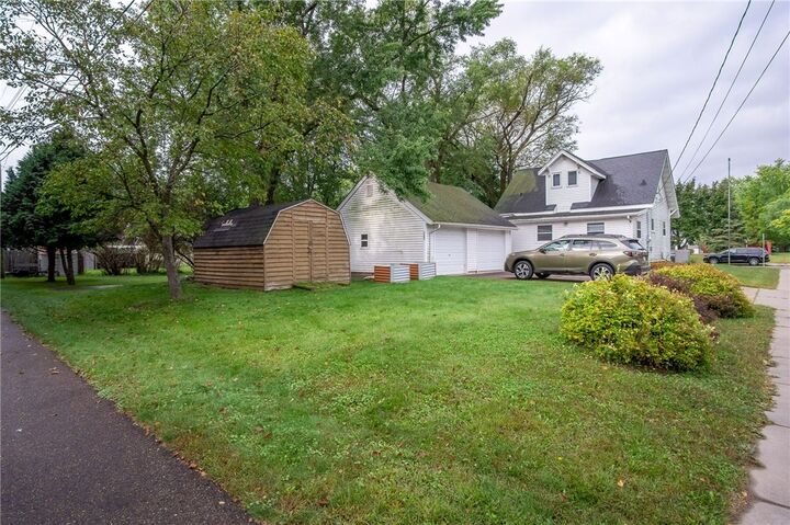 Property Photo:  1027 Pershing Street  WI 54703 