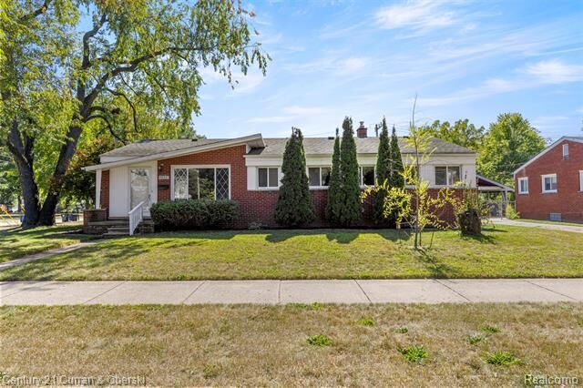 Property Photo:  9064 Robindale  MI 48239 