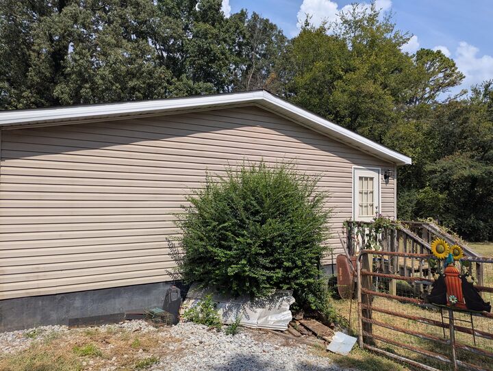 Property Photo:  313 Burton Road  TN 37874 
