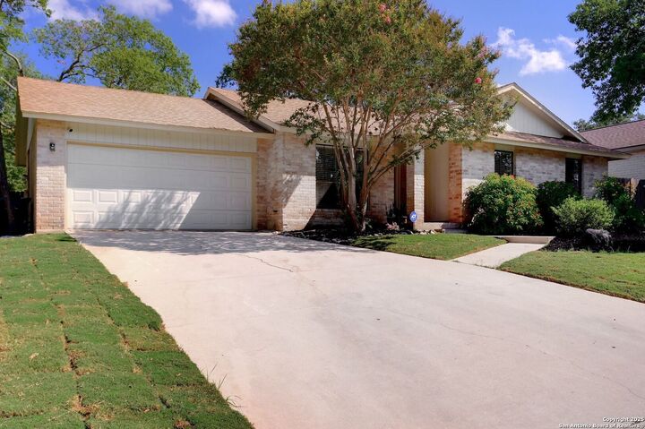 Property Photo: 7535 Utsa TX 78249