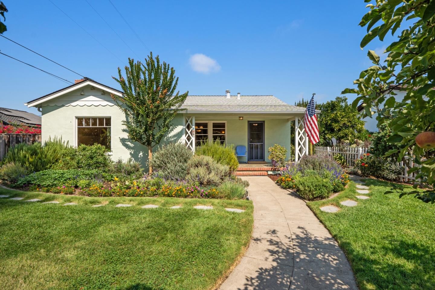Property Photo:  711 4th Street  CA 95020 