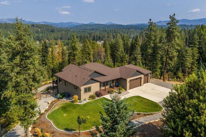 36120 N Milan-Elk Rd  Chattaroy WA 99003 photo