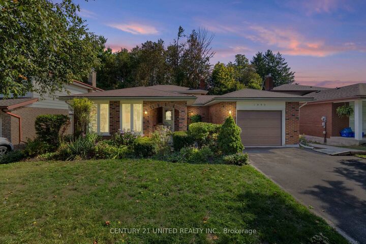 Property Photo: 1332 Balsam Avenue ON K9J 7E2