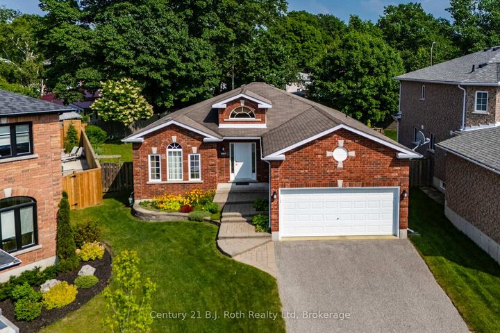 997 Whitney Crescent  Midland ON L4R 5N3 photo