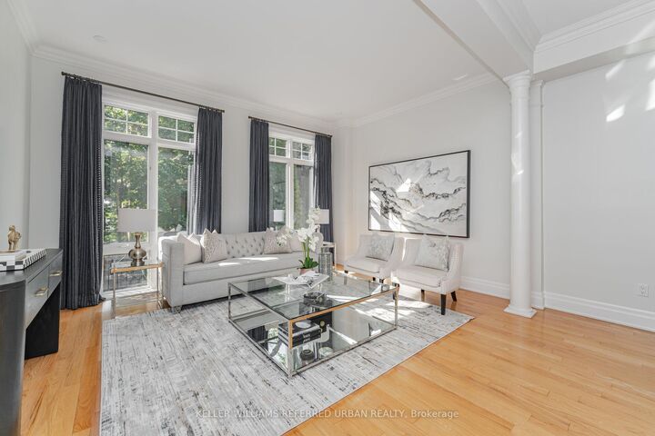 Property Photo: 397 Brunswick Avenue 5 ON M5R 2Z2