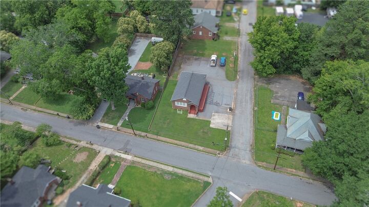 Property Photo:  211 Cater Street  SC 29621 