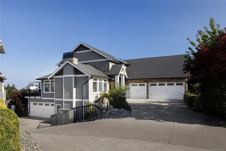 Property Photo: 2287 Nicklaus Dr BC V9B 0L2