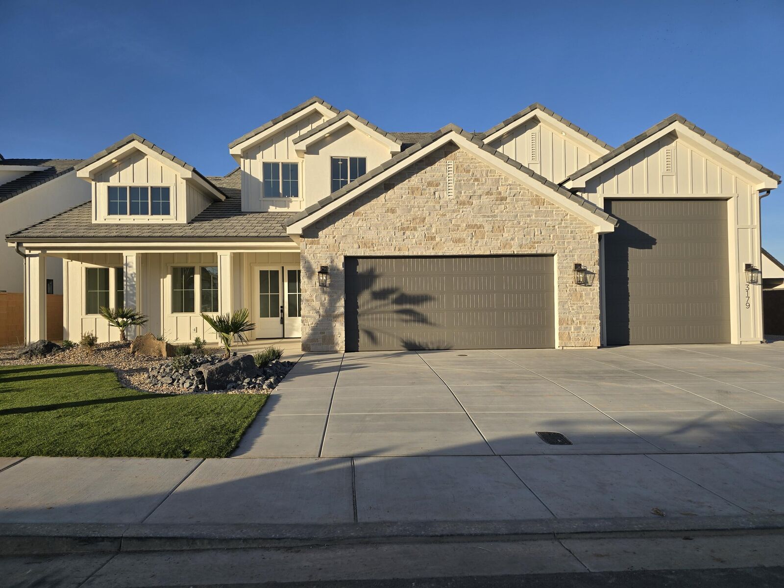 Property Photo: 3179 E 2170 S UT 84790