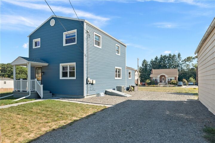 Property Photo:  200 Oakwood St  PA 15209 