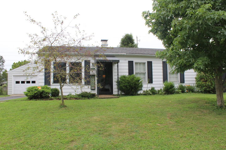 2209 Memorial Drive  Springfield OH 45505 photo