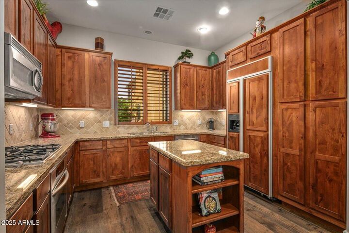 Property Photo:  20704 N 90th Place 1004  AZ 85255
