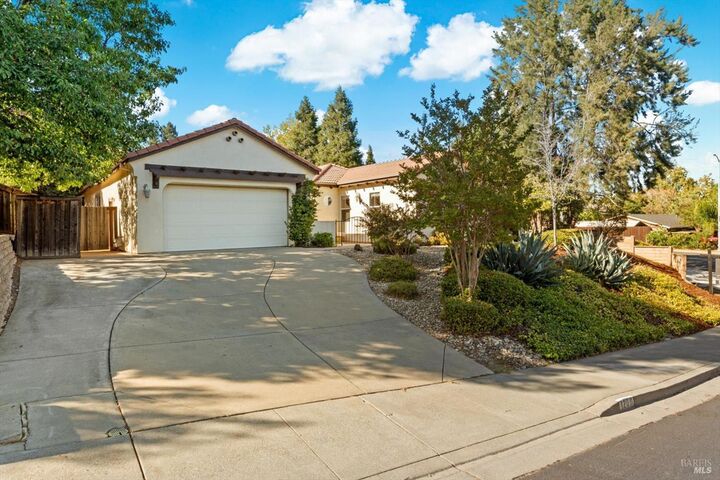 Property Photo: 1200 Terrace Court CA 95687