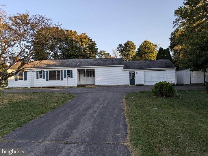 Property Photo:  737 Paxtonville Road  PA 17842 