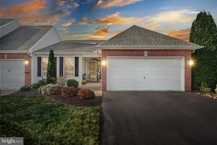 11 Ridgeway Drive  Mechanicsburg PA 17050 photo
